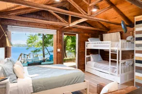 Rustic Cedar Waterfront Cabin 7 on Toledo Bend - Image 2