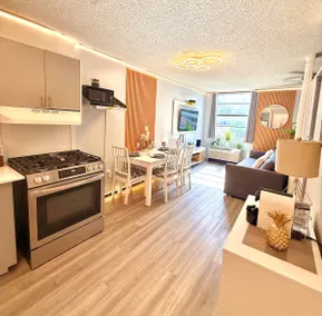 Elegant Renovated 1BDR in the heart of South Beach - Image 2
