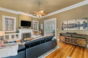 Downtown Cottage - Image 4