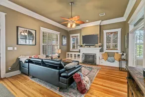 Downtown Cottage - Image 2