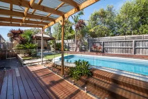 Malibu in Mt Martha with solar heated pool - Image 5