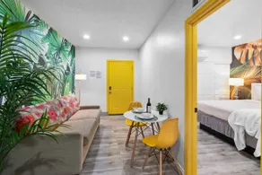 Boutique Tropical Studio | King Bed & Free Parking - Image 5
