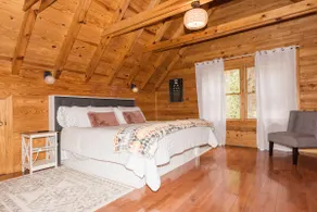 Cozy Cabin | 2 King Suites| Sleeps 10- New Hot Tub - Image 4