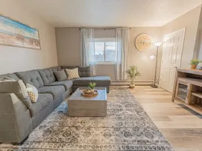 Sea Breeze Inn, Luxury Condo. - Image 3
