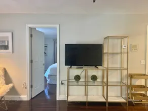 Steps away from the Beach! - Image 2