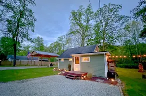 Private Lane Creek Front Cottage - Image 5