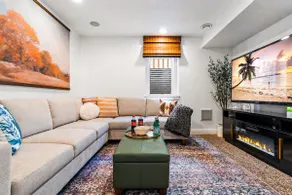 Insta-worthy spacious getaway near MOA Lakes River - Image 3