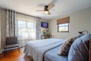 Excellent Location Cozy 4BRs House in Pittsburgh - Image 4