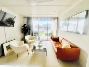 Waterfront hidden gem with outside Jacuzzi - Image 3