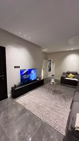 Beautiful and comfortable ground floor apartment - Image 3