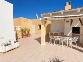 Penthouse with Bbq and views over the Marina - Image 4