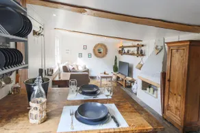 Green escape cottage - Image 3