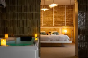 Love Room Bali • Jacuzzi & Hanging Bed - Auray - Image 2