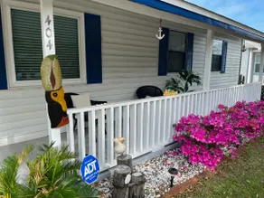 Shipshape Navy Point Bayou Cottage. - Image 5