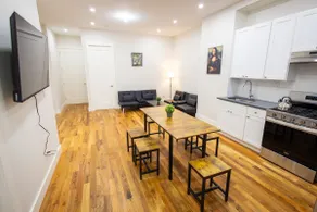 Modern 6 Bedroom 3 full bath steps from train - Image 4