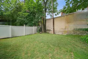 Luxury 3BR Apt/4 Mins Walk to Train-15 to MetLife - Image 3
