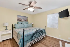 Walk to Village! Pool, Pickleball, Pet-Friendly - Image 2