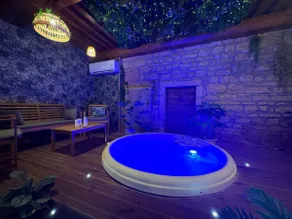 Le Clos Doré - apartment and indoor spa - Image 2