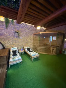 Le Clos Doré - apartment and indoor spa - Image 4
