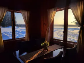 Stunning views- On-site SledDog Demo-Aurora! - Image 5