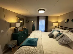 Velo Cottage near downtown - Image 3
