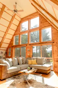 Secluded Chalet w/ Hottub & Stunning Mtn Views - Image 2