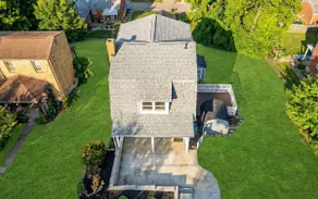 Family Friendly 3-BR Bungalow near Attractions - Image 2