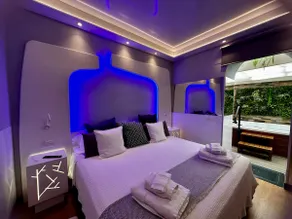 Exclusive Luxury Love-Spa Suite - Sauna and Jacuzzi - Image 2
