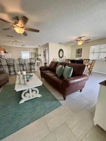 The Villages! Resort Style Amenities/Golf cart! - Image 2