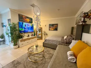 Comfy Tropical Elegant Pool & Garden Oasis Getaway - Image 2