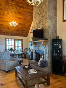 Walnut Mountain Escape - Wraparound Mountain Views - Image 5