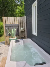The love nest ”tiny house with private jacuzzi” - Image 2