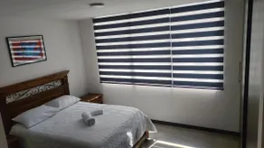 Cozy and sunny on a high floor - Image 2