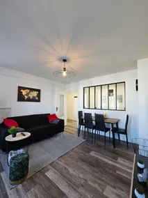 Spacious & Cozy - 3 Bedrooms - Lyon Grand Parilly - Image 2