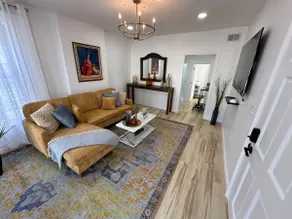 Charming 1BR | Free Parking | Near Light Rail - Image 3