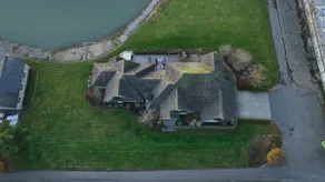 HUGE HOME! Sleeps 21, Lake, Gym, HotTub, Game Room - Image 2
