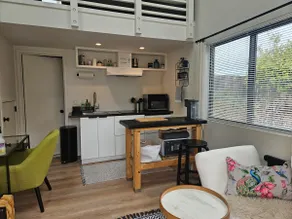 420 sqft Guesthouse - Image 5