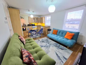 Cosy Home in Kensington 3 Min Earl's Court Station - Image 3