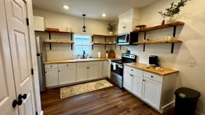 Boutique 2BR Cottage | King Suite | Walk Downtown - Image 3