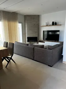 Top Comfort and Modernity - Image 4