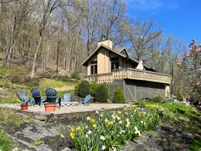 South Bristol Hillside Retreat - Image 3