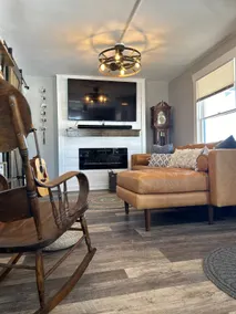 Blue Barn Farmhouse - Image 2