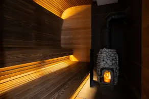 Limited to one group per day, this entire rental accommodation features a karaoke room with a sauna experience Pets allowed - Image 3