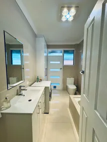 Hillview Cottage - King Bed Parking Pet Friendly - Image 4