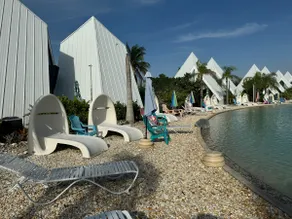 Astonishing Pyramid Home - Image 5