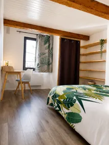 Cozy nest - cathedral view, downtown & WIFI - Image 4