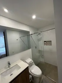 Modern loft in an exclusive area - Image 5