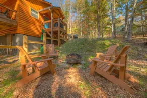 Not-so-Tiny cabin. King Bed and Secure Dog Yard. - Image 3