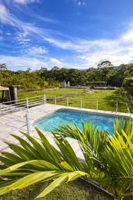 Spectacular Modern House in El Puyo! - Image 3