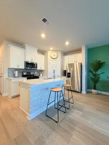 Modern 3BR Townhome | Game Room | Near GSP - Image 4